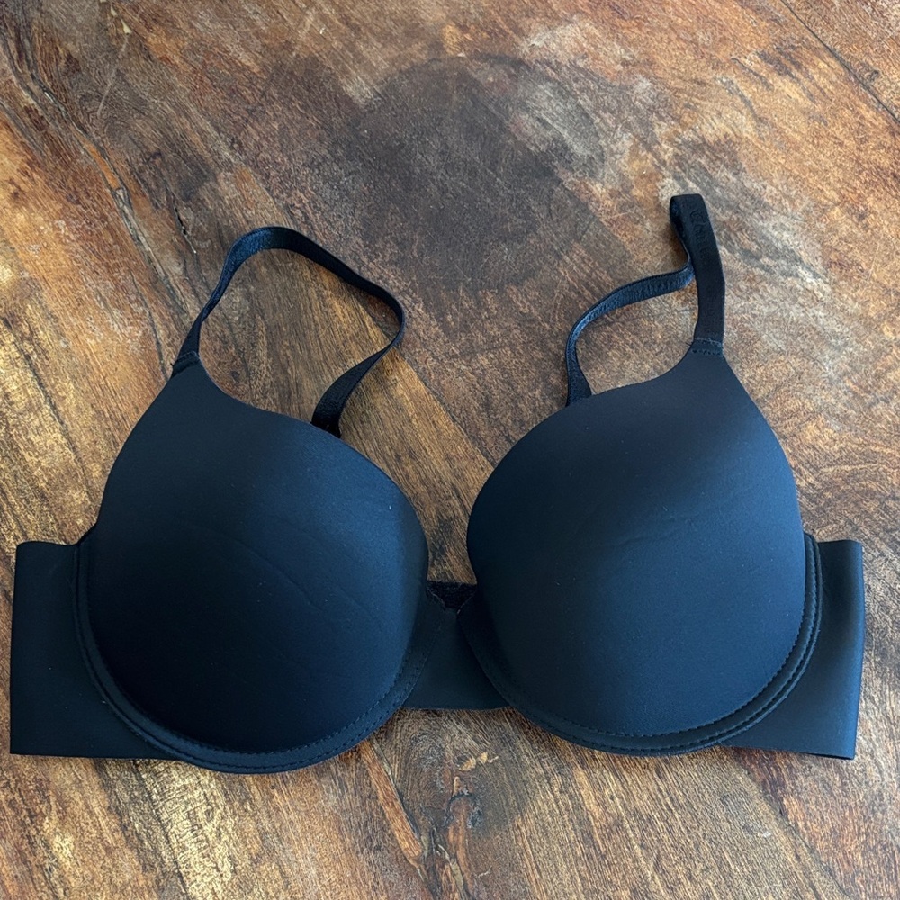 Juicy Couture Elegant Black Push Up Bra